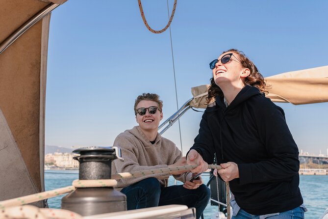 Barcelona Sailing: Light Snacks & Open Bar with Private Option - The return through Barceloneta