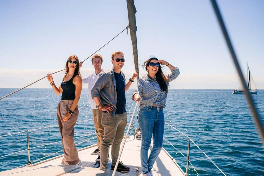 Barcelona: Sailing tour with open bar and aperitive - Key points to know before you go