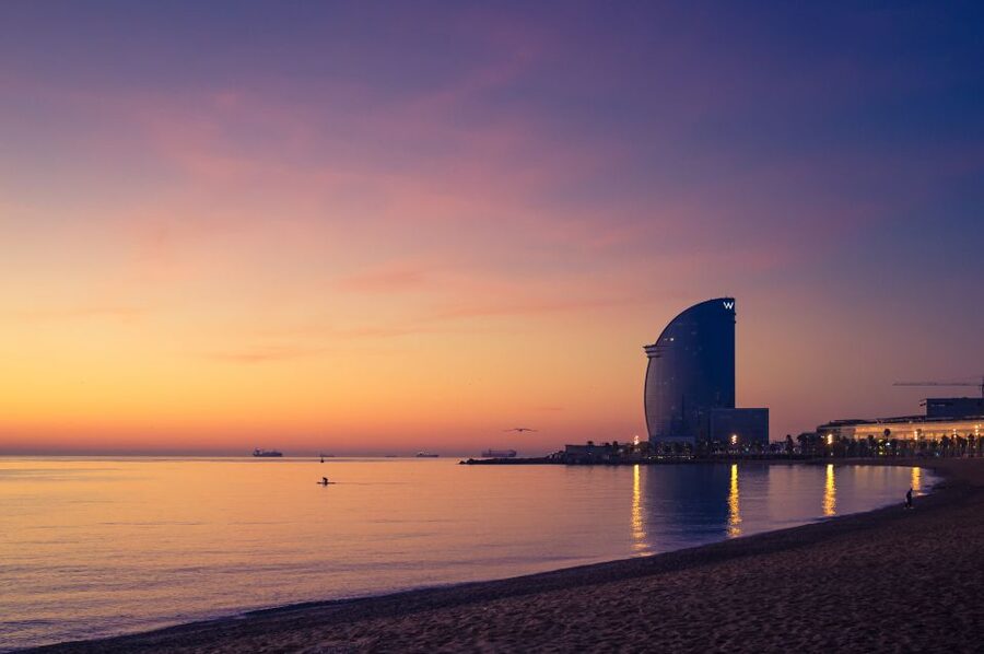 Barcelona: Sailing tour with open bar and aperitive - What $47 really buys you