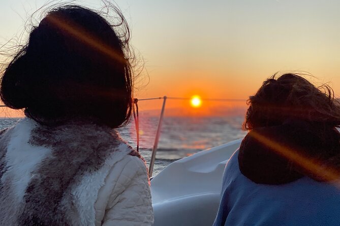 Barcelona Sunset Private Sailing with Open Bar & Snacks - What the Open Bar and Snacks Add