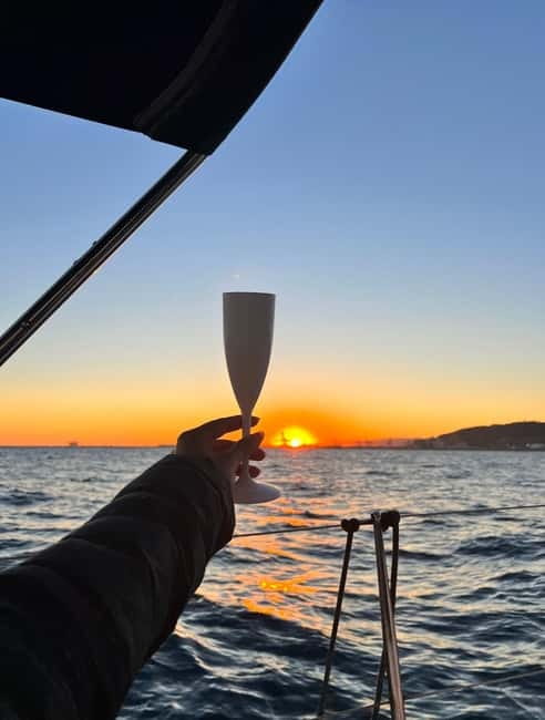 Barcelona: Sunset Sailboat Cruise with Open Bar and Snacks - Setting out from Olympic Port