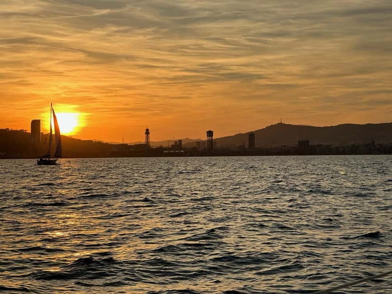 Barcelona: Sunset Sailboat Cruise with Open Bar and Snacks - Captain service makes the difference