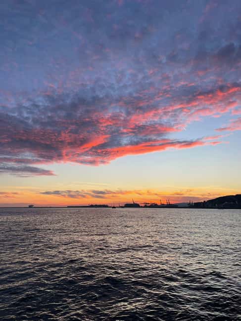 Barcelona Sunset Sailing Experience with open bar and snakcs - A careful look at the listed stops and itinerary