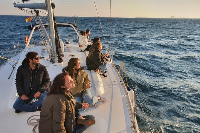Barcelona Unforgettable Sailing Cruise with Open Bar and Snacks - What the two hours feel like