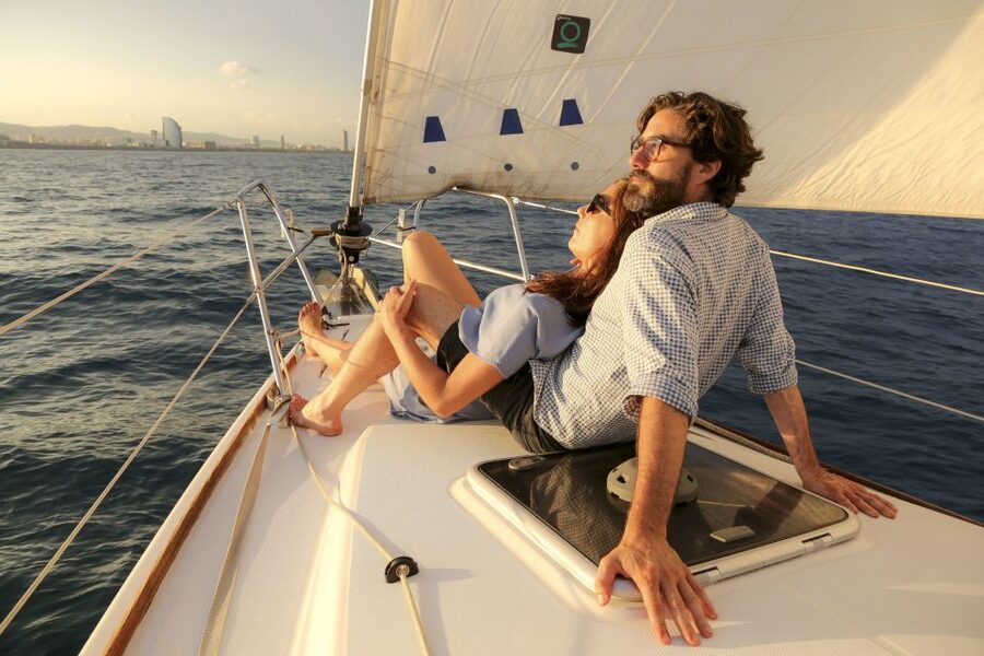 Barcelona: Unique Sunset Sailing Tour with Tapas & Open Bar - Key points to know before you sail