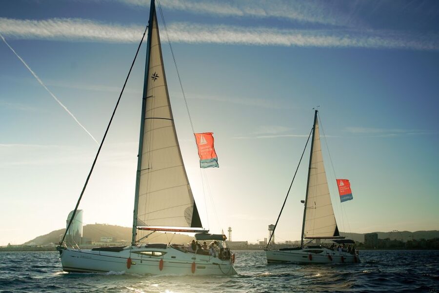 Barcelona: Unique Sunset Sailing Tour with Tapas & Open Bar - Who should book this sunset sail?