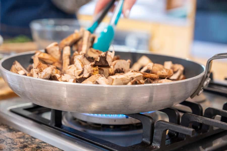 Barossa Valley: Maggie Beer's FarmShop Experience - Wine, gin, and the better-than-expected tasting session
