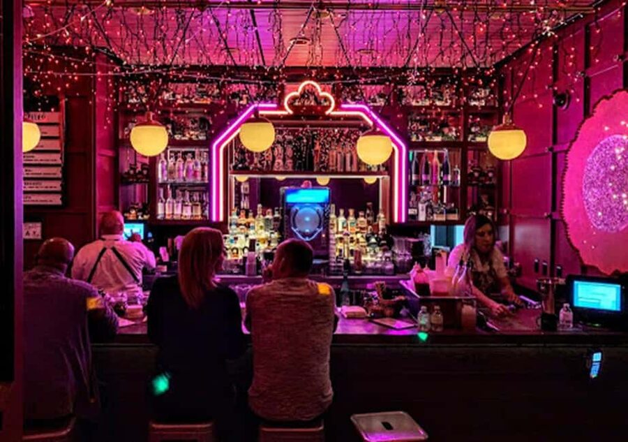 Bars Unknown: The Las Vegas Strip Bar Crawl - Who should book this experience?