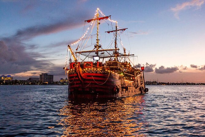 Be amazed with PIRATE SHOW in Cancun, includes Dinner & Open Bar - Dinner includes five main choices and a buffet