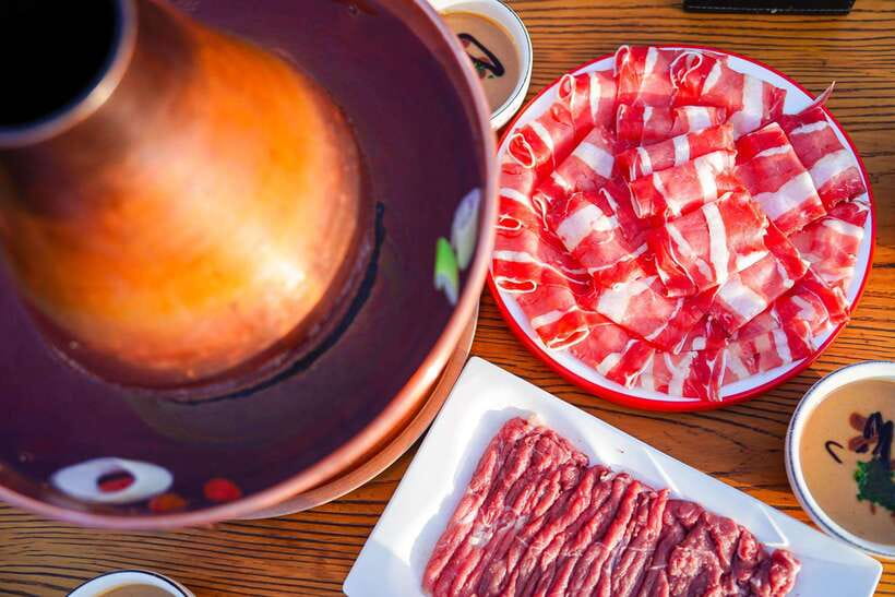 Beijing: Hidden Gems Guided Food Tour with Beer and Tastings - What the guides add to the evening