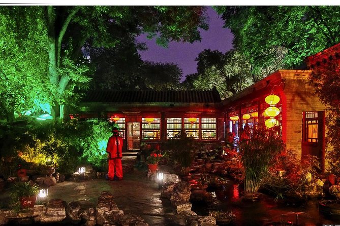 Beijing Imperial Dining Experience at Bai Jia Da Yuan Restaurant with Houhai Lake Bar Tour - Why the Palace Setting Matters