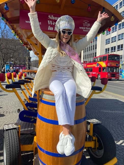 Belfast: Cathedral Quarter Beer Bike Tour - Pedaling past Wellington Place and the Albert Clock