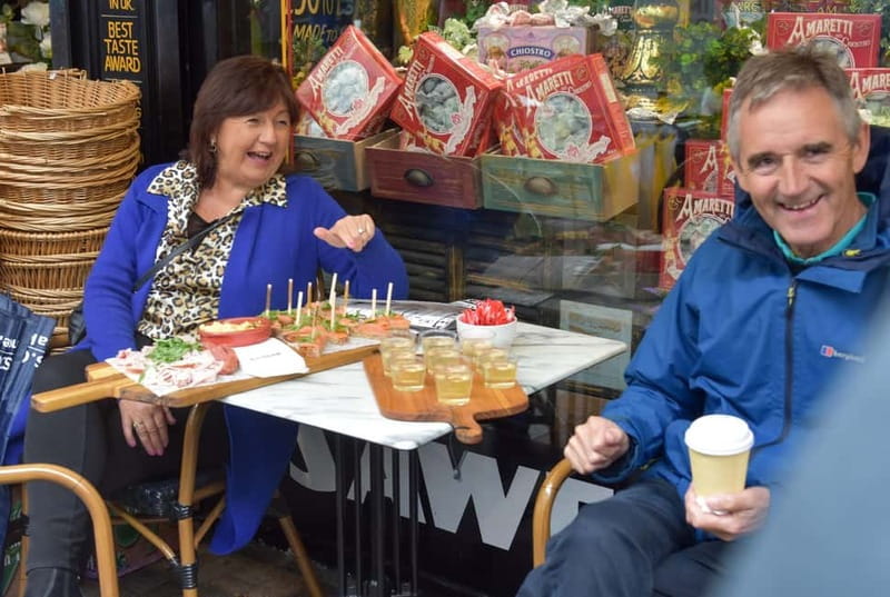 Belfast: Food Tour with 10+ Tastings of Bread, Beer, Seafood - Starting at Belfast City Hall with a local breakfast