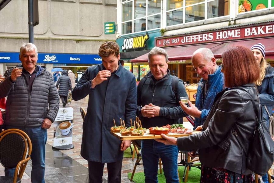 Belfast: Food Tour with 10+ Tastings of Bread, Beer, Seafood - How much walking and food should you expect?