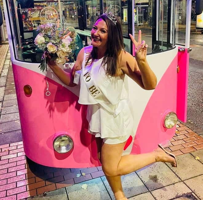 Belfast: Fully Enclosed Pink Party Bike Ride - Pedaling for one hour through central Belfast