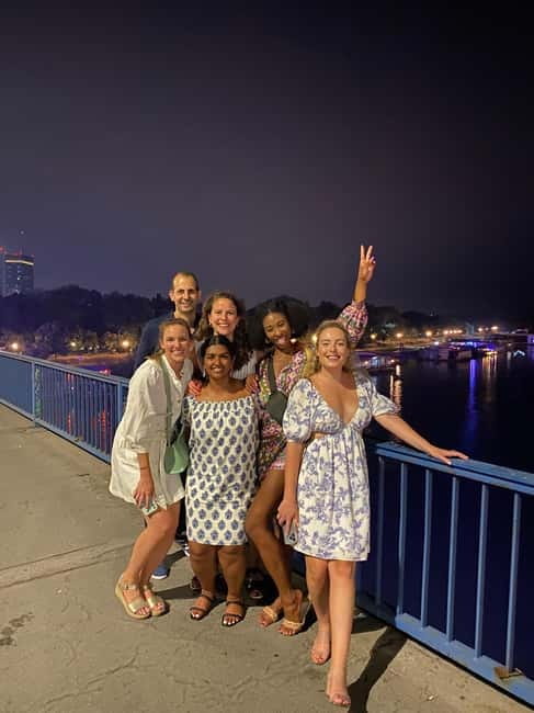 Belgrade: Bar Pub Club Crawl with 1 Hour Unlimited Drinks - The later cocktail bars and club transition