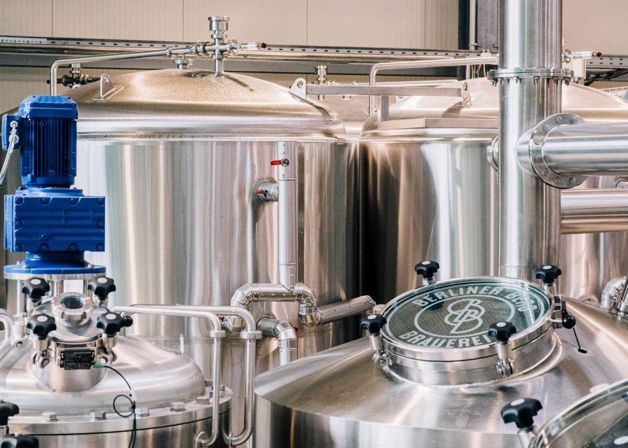 Berlin: Berliner Berg Brewery Tour with Beer Tasting - The $19 price and what it buys