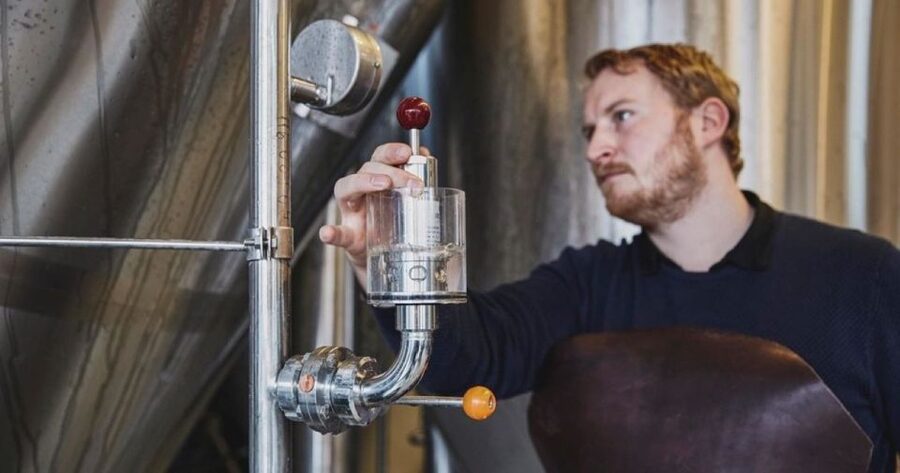 Berlin: BRLO BRWHOUSE Tour and Craft Beer Tasting - Seeing the brewing space without expecting a factory tour