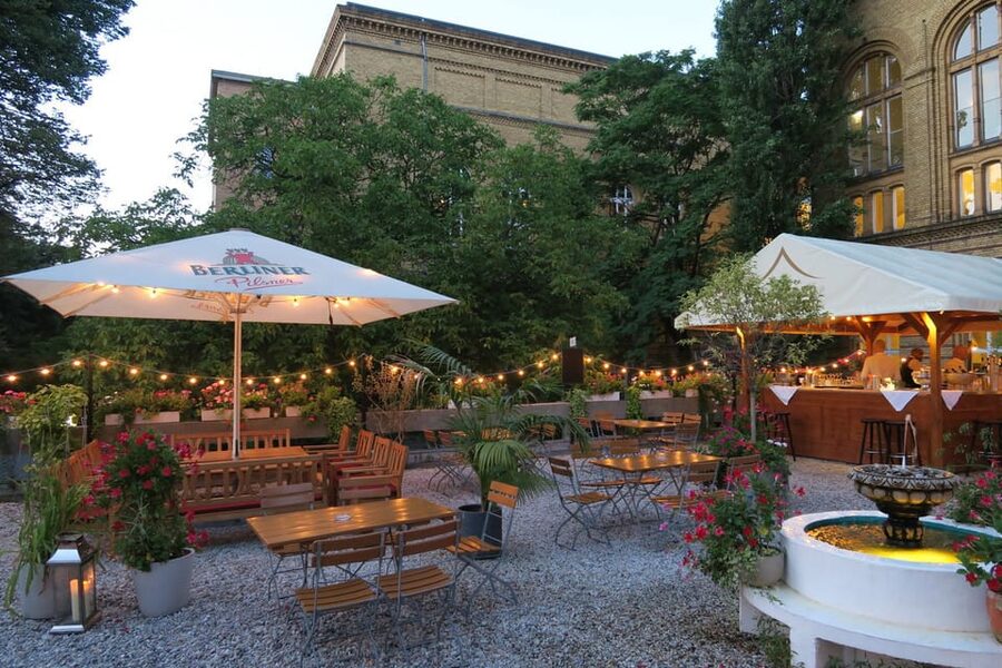 Berlin: Ticket for Bar Jeder Vernunft - Theater & Restaurant - A mirror tent behind an ordinary Berlin entrance