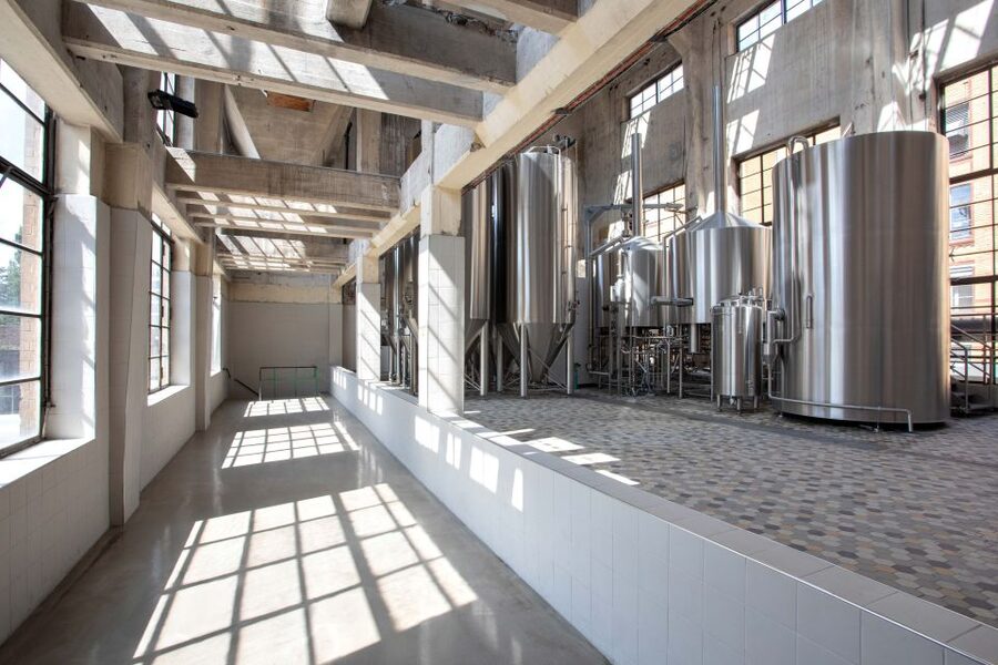 Berlin: Vagabund Brauerei Beer Tasting & Guided Brewery Tour - Inside the old Osram Höfe boiler house