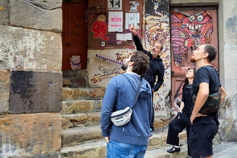 Bilbao: Art District Walking Tour - Who will get the most from this walk