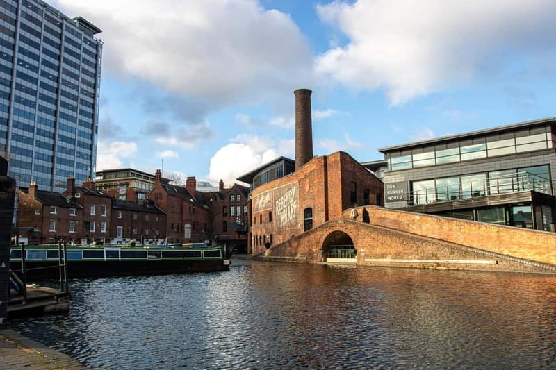 Birmingham Slogging Gang Evening Walking Tour with Pub Stops - Canals, nighttime streets, and city control