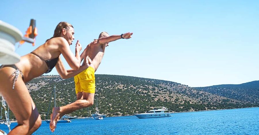 Boat Party to the Beach with Swimming Stops, DJ and Open Bar - Is $41 a fair price?