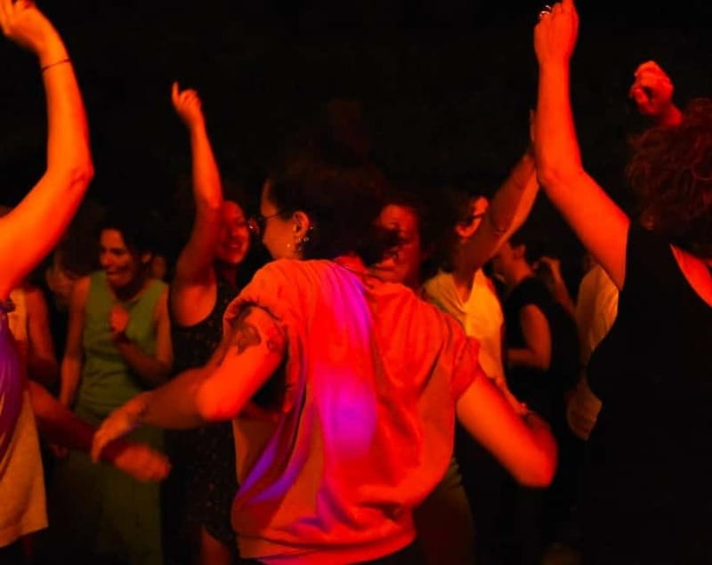 Bologna: Guided Bar Crawl in the Old Town - Key points to know before booking