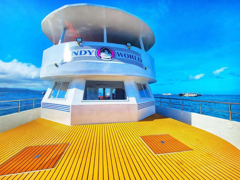 Boracay: Ultimate Party Cruise aboard the Andy World Yacht - Pizza, spaghetti, fruit, and open-ended refills