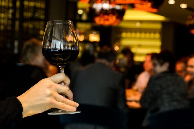 Boston Historic Taverns Tour with Tastings and Ferry - Warren Tavern: a drink under an old roof