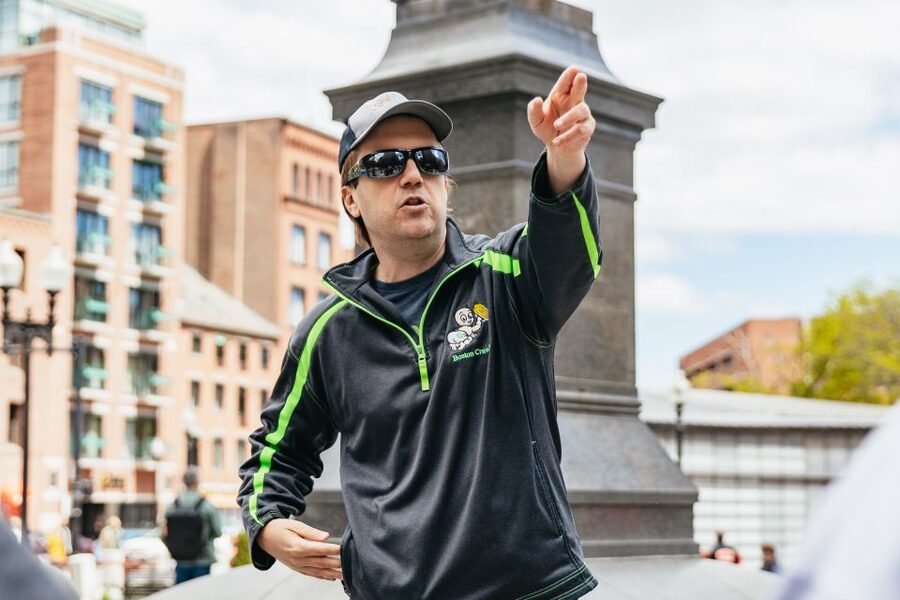 Boston: History Pub Crawl Tour Along the Freedom Trail - Meeting Samuel Adams at Faneuil Hall