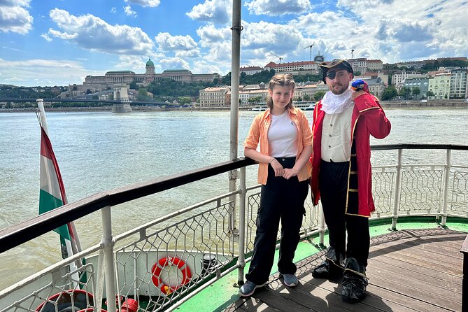 Bottomless Brunch and Cruise with Prosecco in Budapest - The Danube route, stop by stop