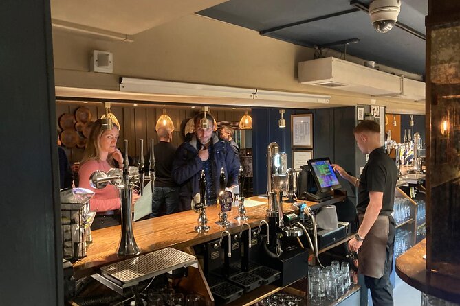 Bristol private pub hopping and sightseeing with local guide - College Green: craft beer beside an open park