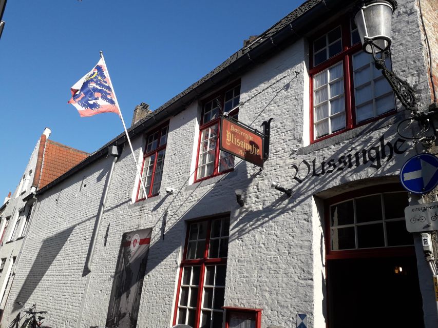 Bruges Beer and Chocolate Walking Tour - Visiting the Straffe Hendrick brewery