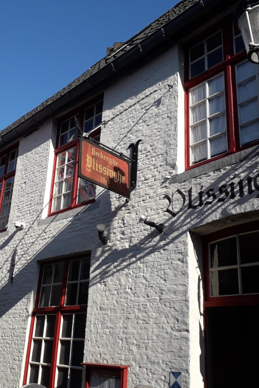 Bruges Beer and Chocolate Walking Tour - Two beers at Vlissinghe, dating to 1515