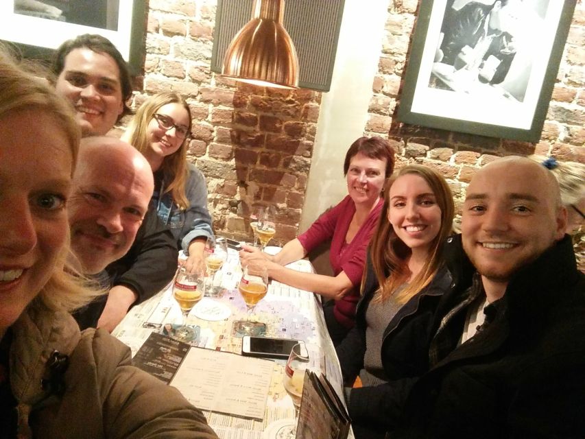 Bruges: Belgian Beer Tour with Chocolate Pairing - Local pubs and the importance of group size