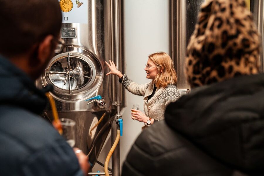 Bruges: Belgian Beer Tour with Chocolate Pairing - What the guides add to the experience