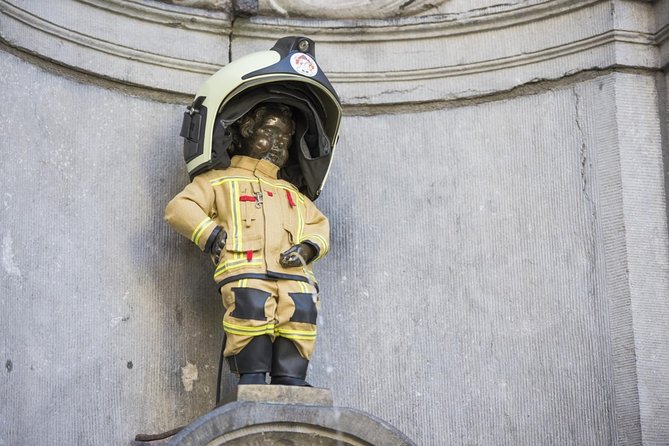 Brussels All In Tour : Belgian food, chocolate, beer, sightseeing - Place St. Gery and Brussels’ beginnings