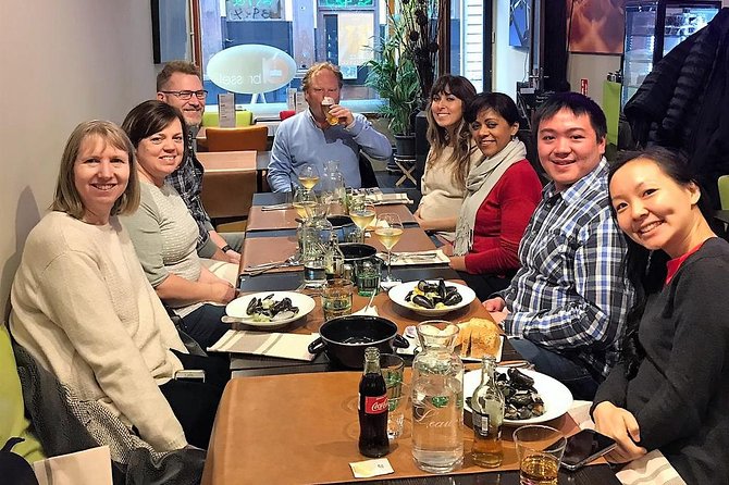 Brussels All In Tour : Belgian food, chocolate, beer, sightseeing - Manneken Pis and the city’s playful side