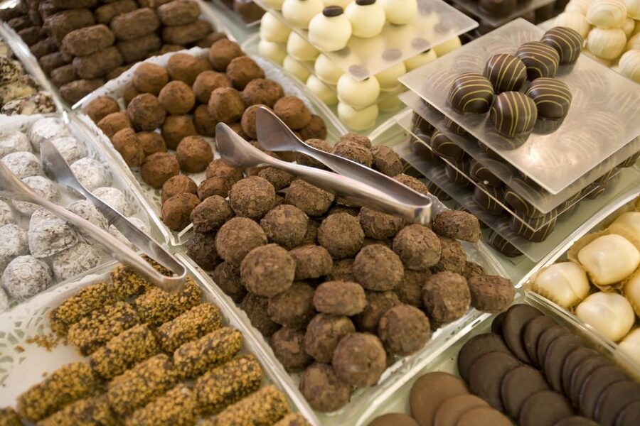 Brussels: Belgian Chocolate, Beer, and Fries Tasting Tour - Meeting at the Grand-Place