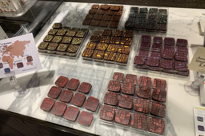 Brussels Chocolate Beer Waffle and Belgian Whiskey All-in-One (Small Group) Tour - Ninety minutes of chocolate, from pralines to ruby chocolate