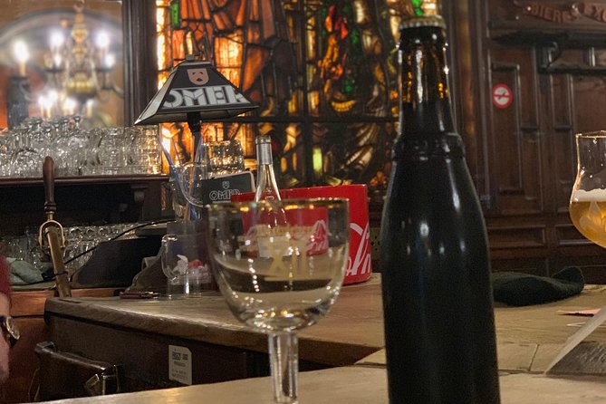 Brussels Chocolate Beer Waffle and Belgian Whiskey All-in-One (Small Group) Tour - A Belgian whiskey tasting that breaks the pattern