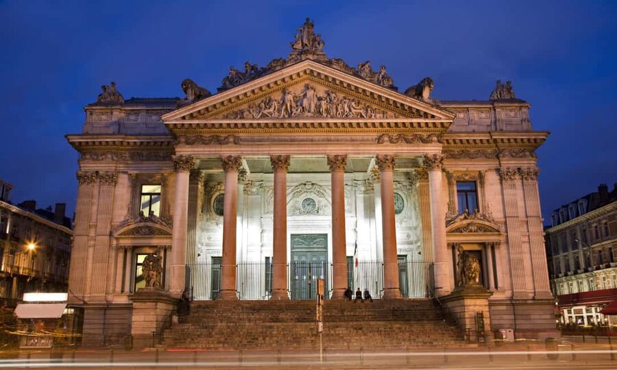 Brussels: Guided Walking Tour with Optional Beer Tasting - Sablon brings art, shops, and old city walls