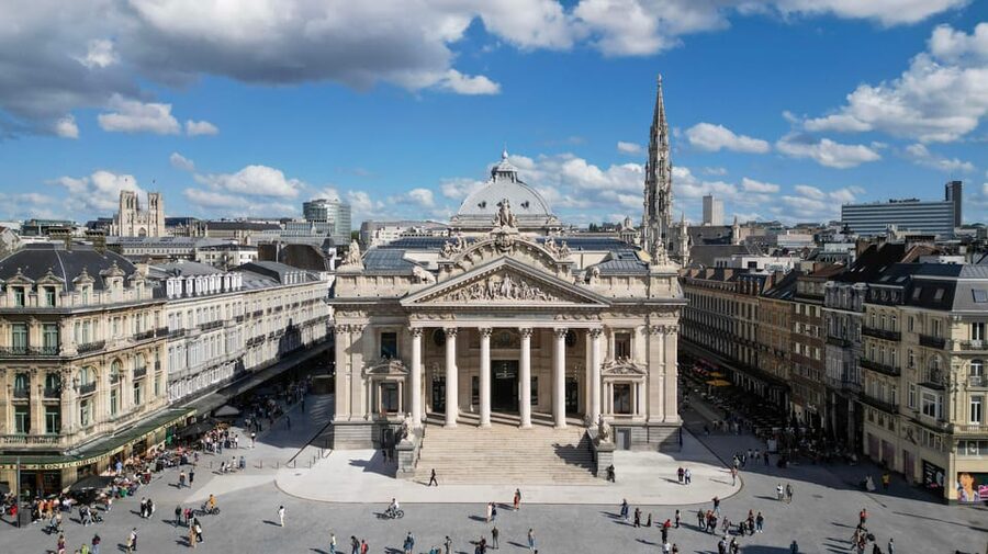Brussels: Hop-On Hop-Off Bus Tour& Belgian Beer World Museum - Luxembourg and Cinquantenaire: Brussels beyond the center
