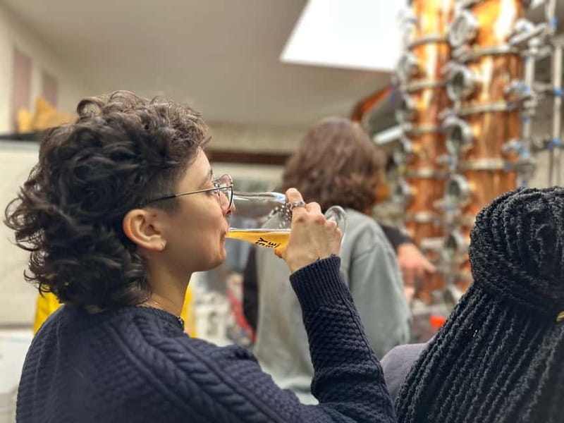 Brussels: micro brewery & distillery tour + beer tasting - Is $29 good value for one hour?