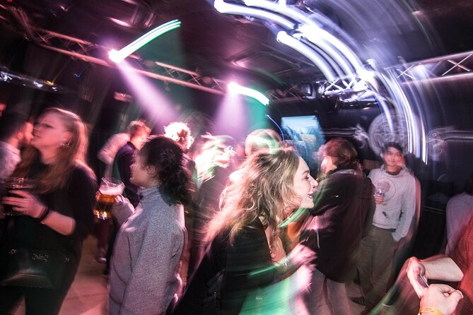 Brussels Pub Crawl - Nightlife & Party Experience - Free drinks and the real cost of the night