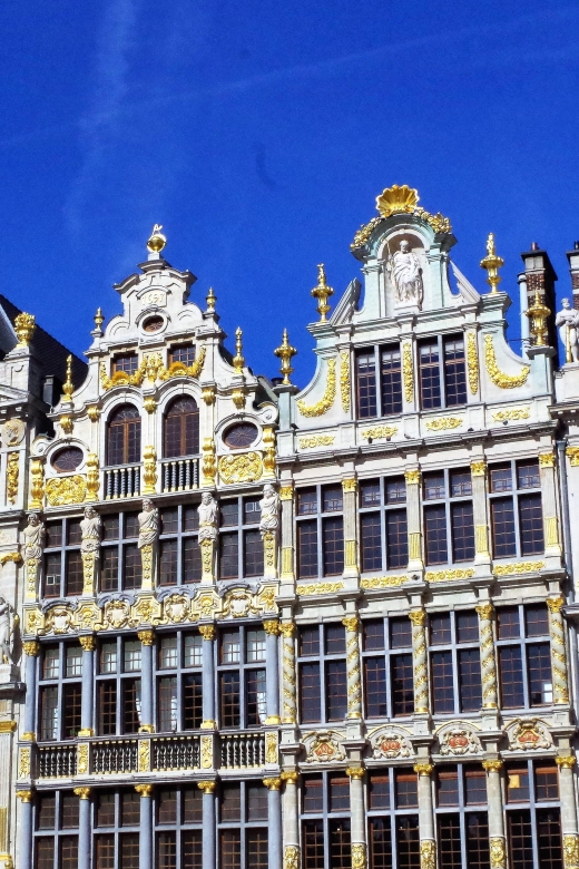 Brussels: Walking Food Tour with Chocolate, Beer, & Waffles - Saint Catherine and the old port after lunch