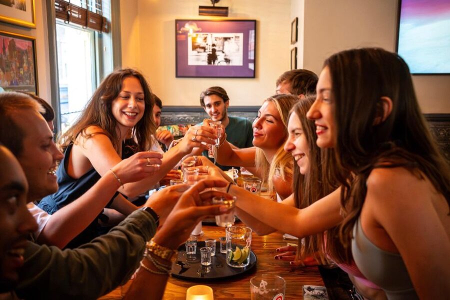 Budapest: Guided Bar Crawl Walking Tour - Why this Budapest bar crawl works