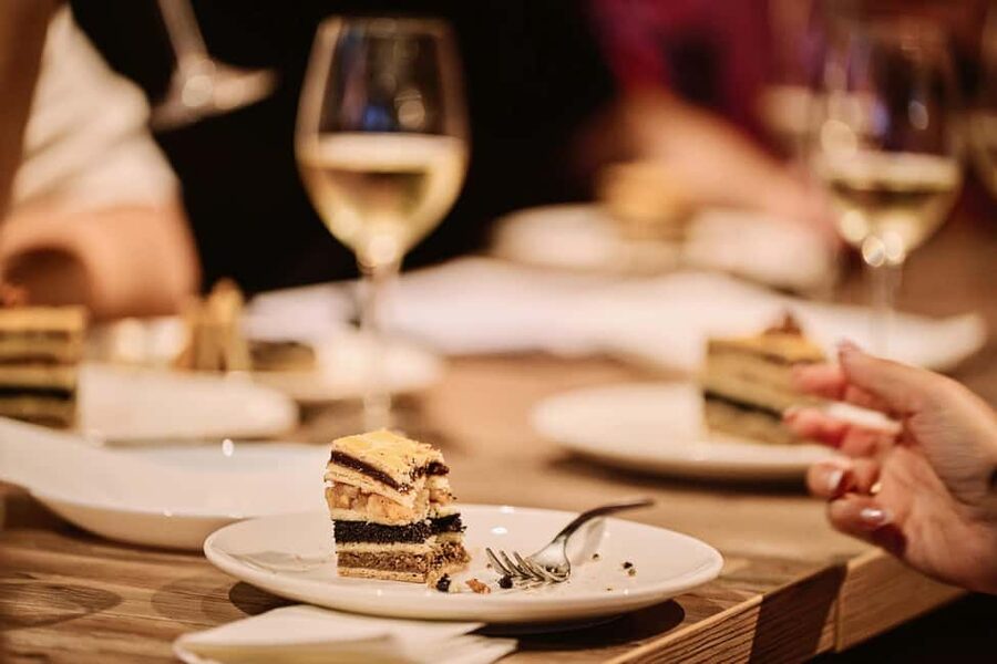 Budapest Guided Food Walking Tour with Drinks Included - Flódni, Tokaji wine, beer, and pálinka