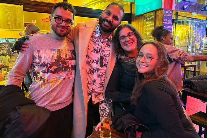 Budapest: Pub Crawl & Ruin Bar Tour – Free Shots & VIP Entry - Füge Udvar: multiple rooms and room to spread out